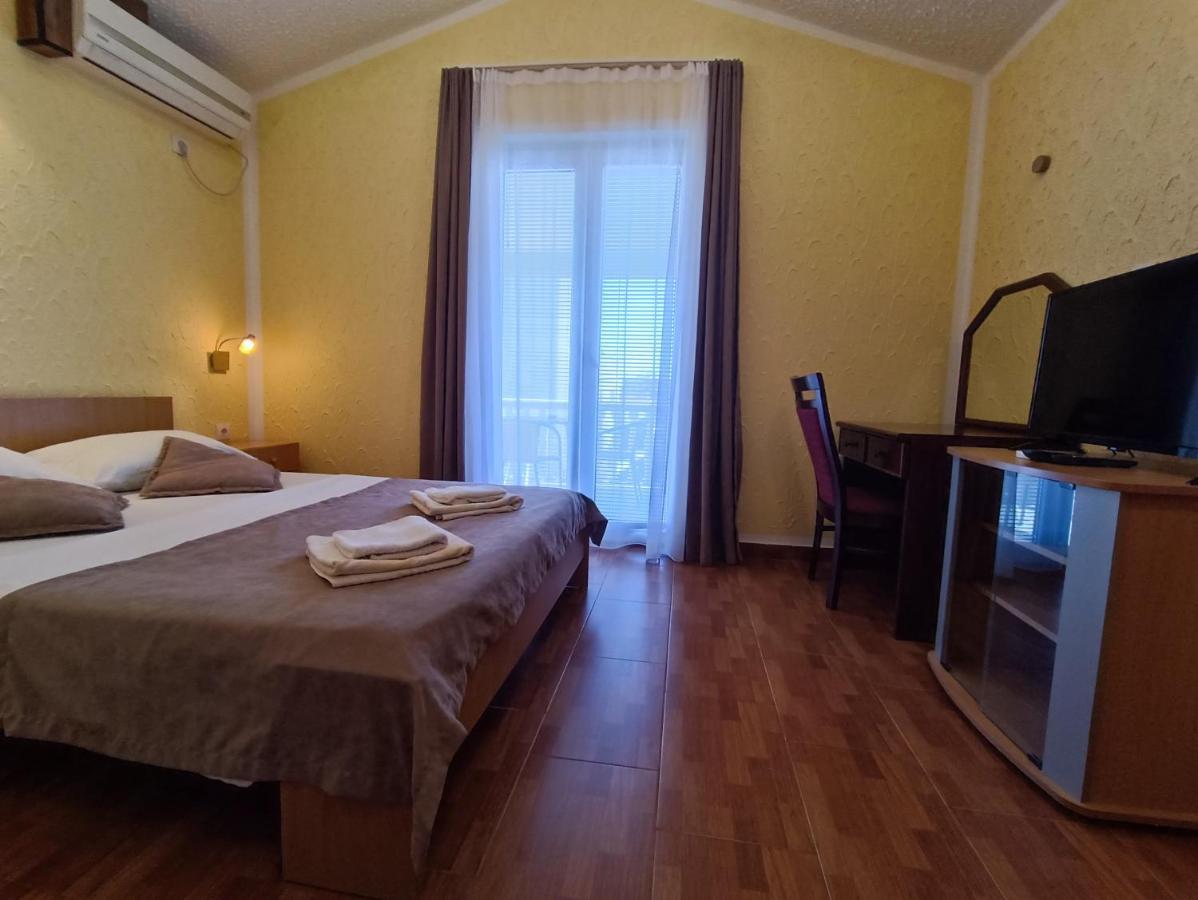 Martinovic Rooms Budva Exterior foto